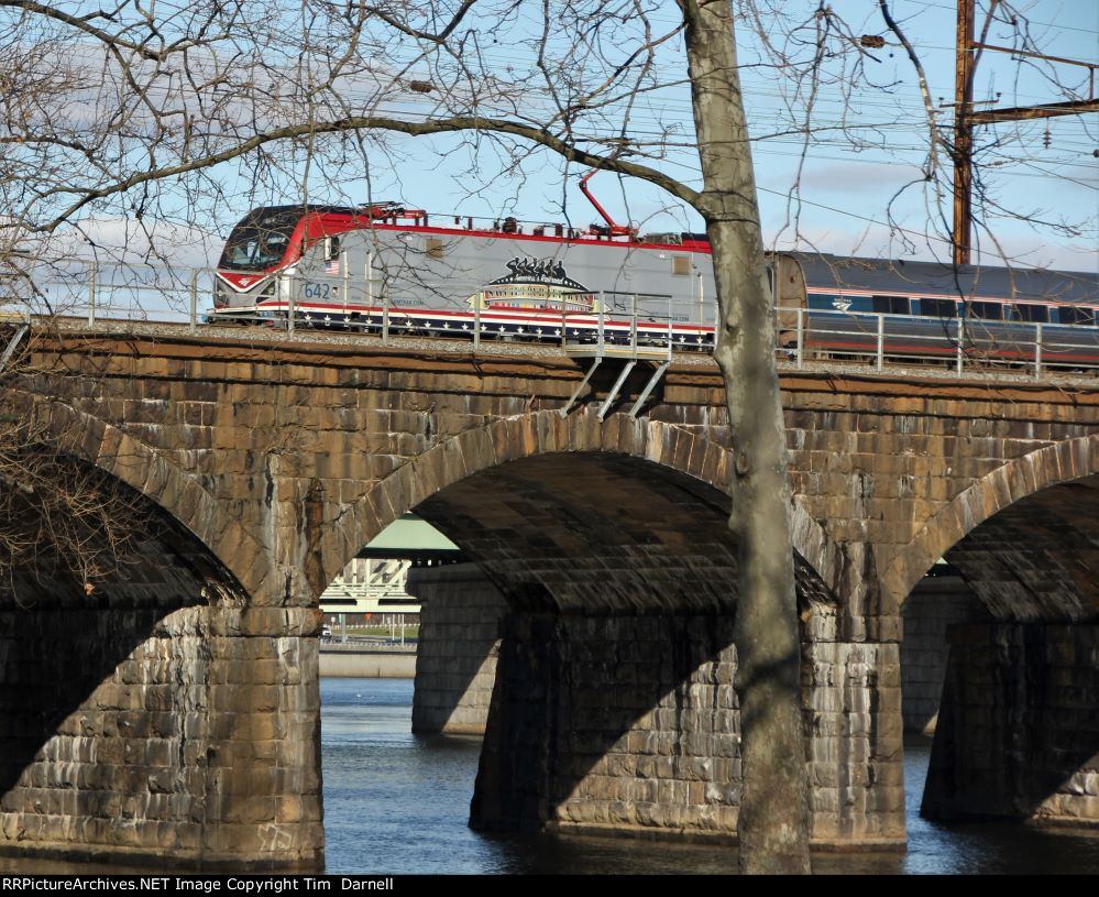 AMTK 642 on train 43